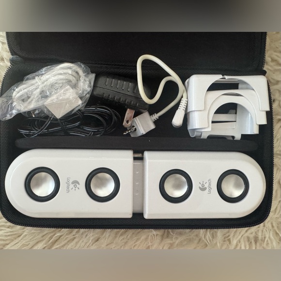 Logitech Other - Logitech M22 Speakers with travel case.